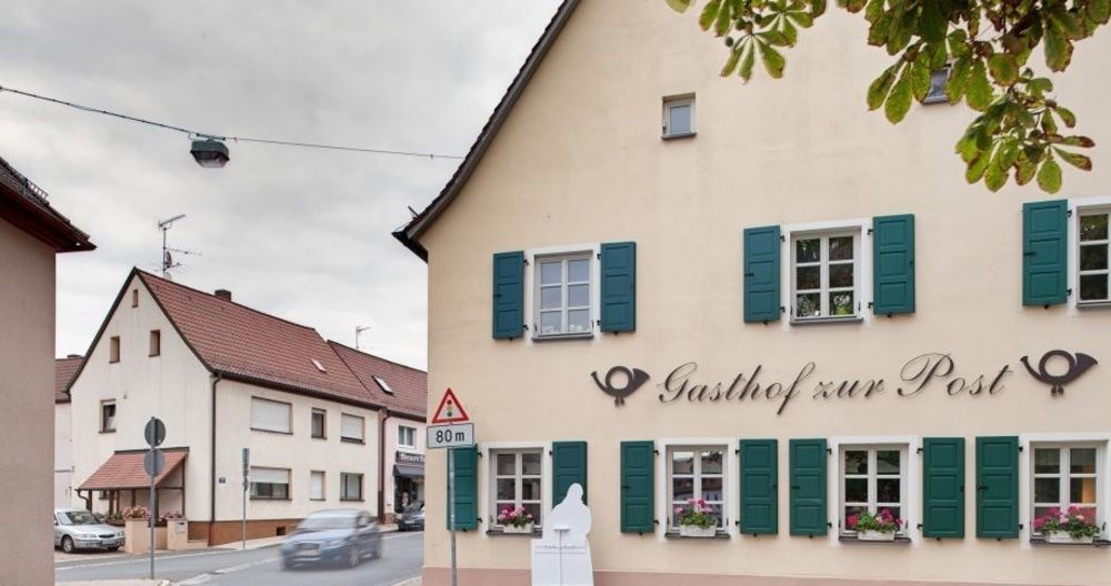 Gasthof Zur Post Neunkirchen am Brand Exterior photo